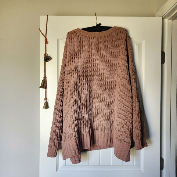 American Eagle Chenille Oversized Sweater - Picture 3 of 7